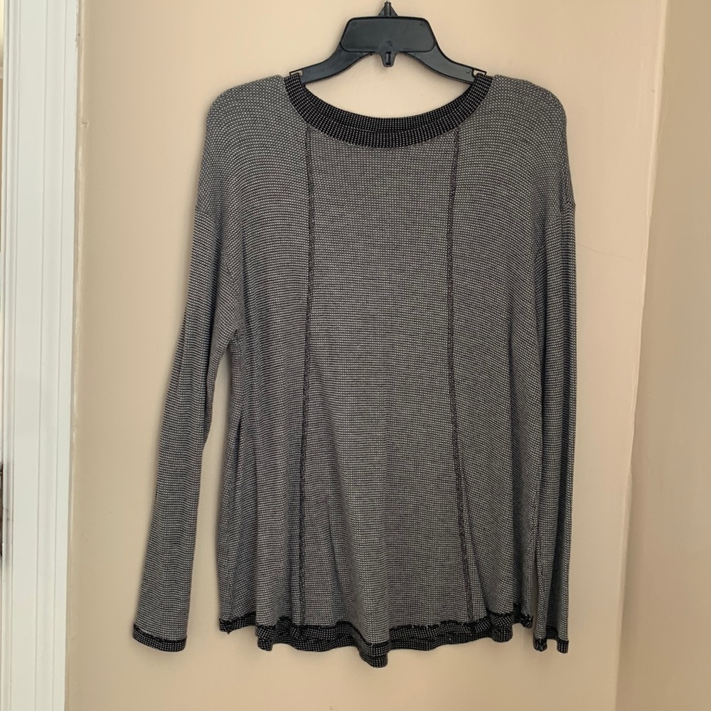 J. Jill sweater black and white